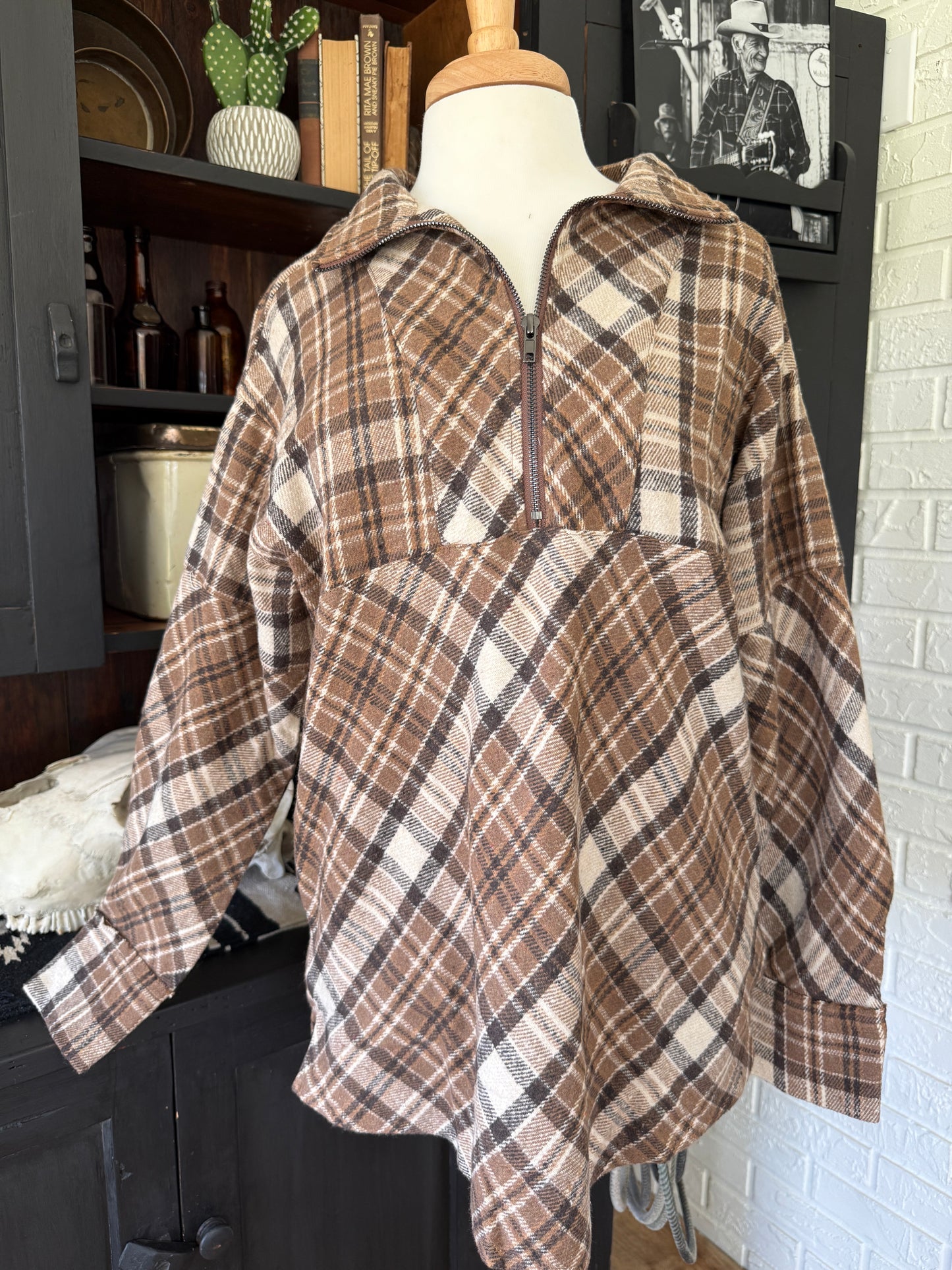 Mya Plaid Pullover